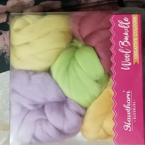 Hawthorn Wool Bundles